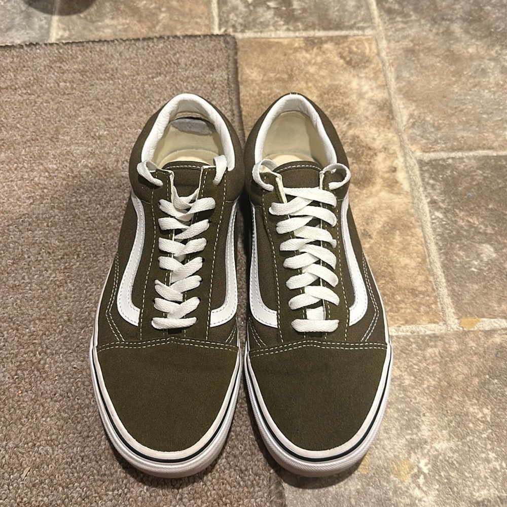 😍OLIVE GREEN LOW TOP VANS